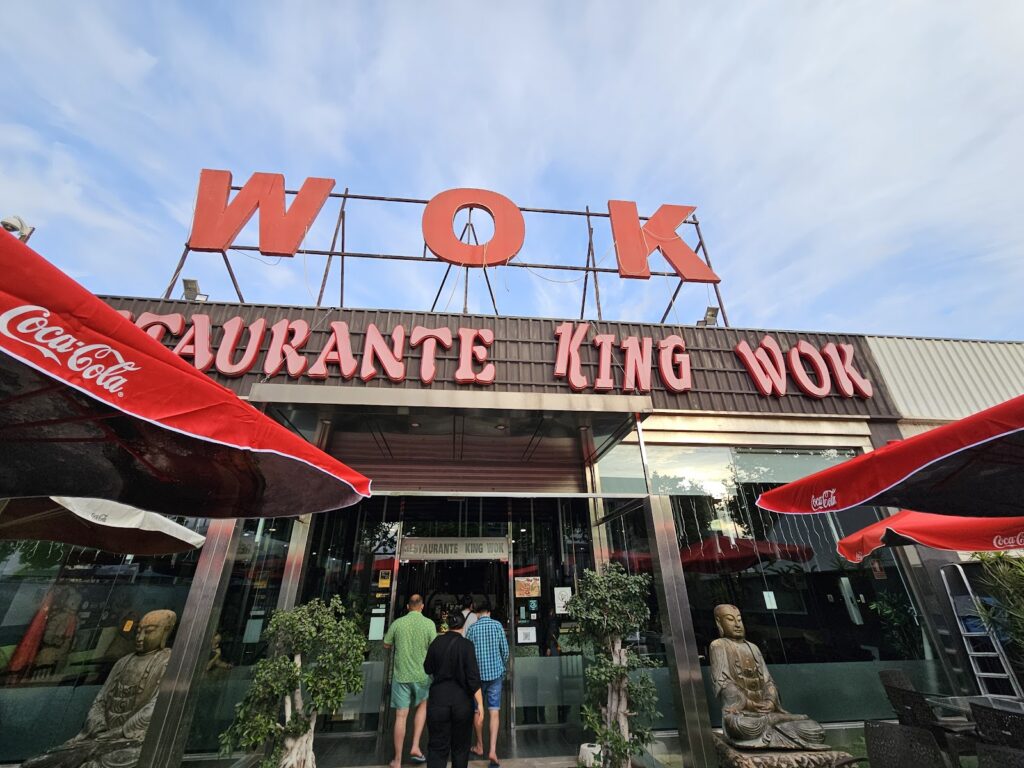 King Wok: Buffet Asiático con Estilo en Palma, imagen 2