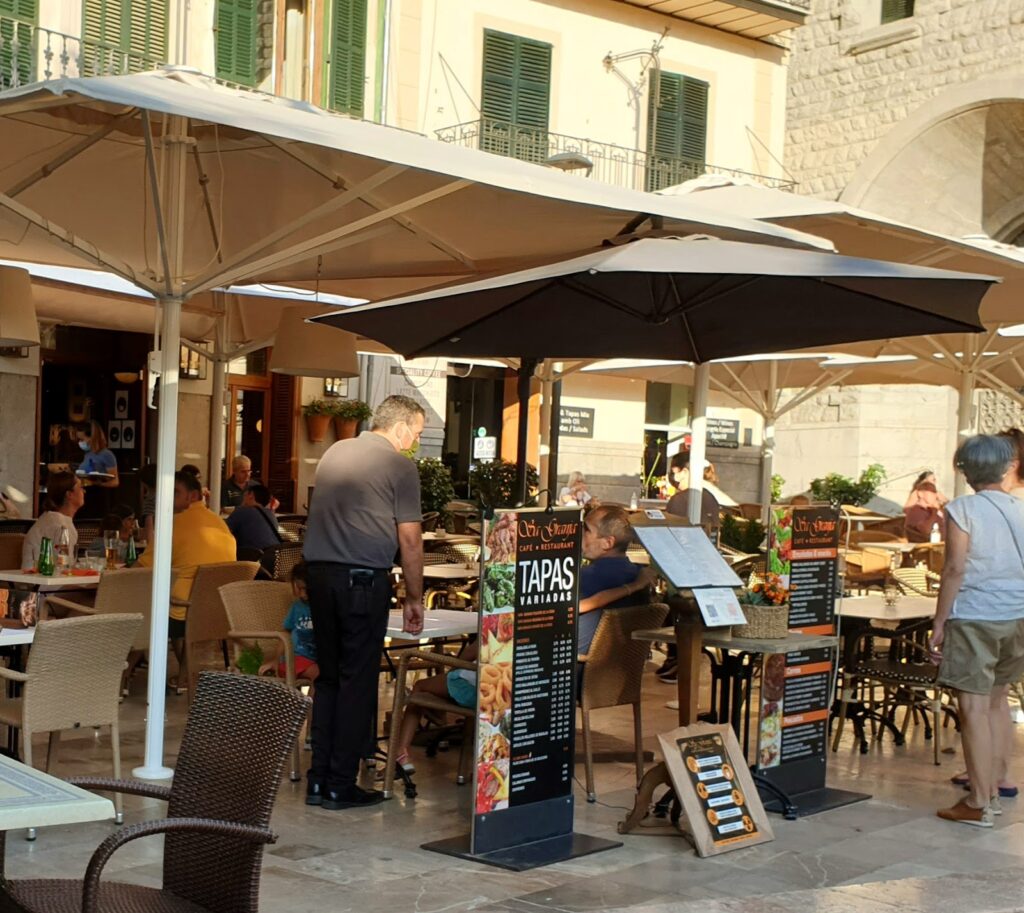 Sabores Mediterráneos en el Corazón de Sóller: Sa Granja Cafè – Restaurant, imagen 7