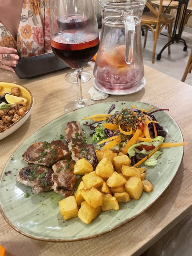 Sabores Mediterráneos en el Corazón de Sóller: Sa Granja Cafè – Restaurant, imagen 1