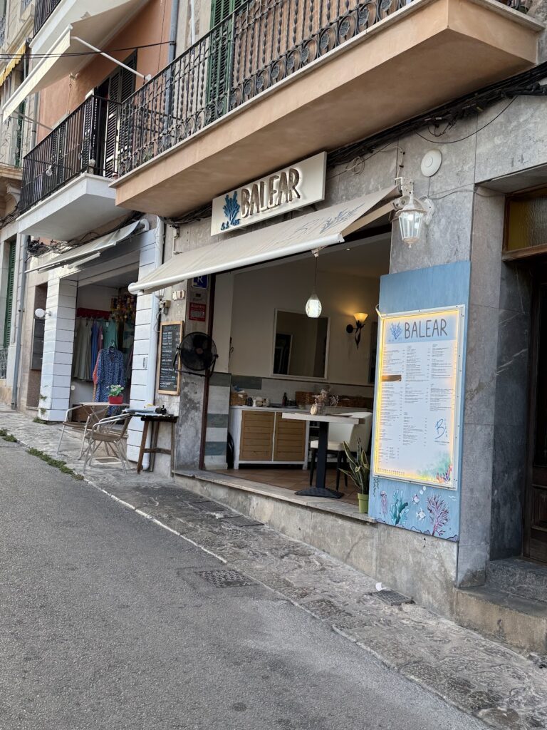 Sabores Mediterráneos junto a la Marina de Sóller: Un Encuentro en Balear Restaurant, imagen 5
