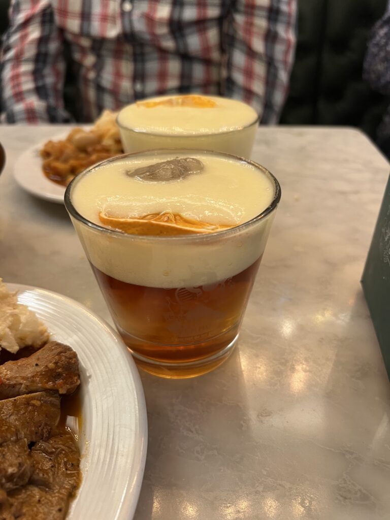 Bañando Tus Paladares en Sabores Auténticos: Bar Casa Miss en Mallorca, imagen 3