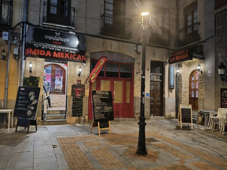 Todo sobre Scarface Ávila: carta, horarios y opiniones