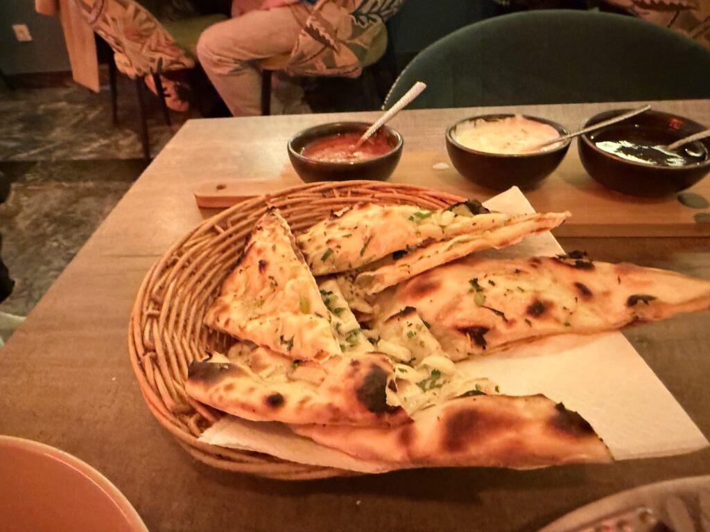 Conoce Surat Indian Cuisine | Restaurante indio Madrid: carta, ambiente y trato al cliente, imagen 6