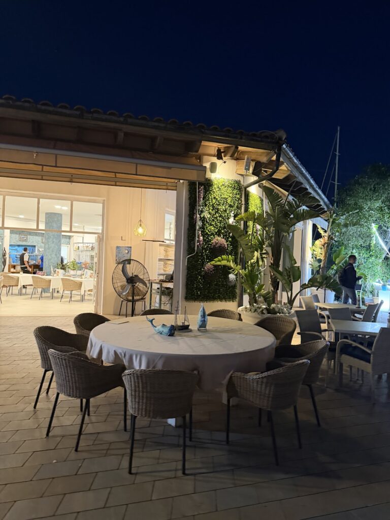 AQUA Restaurant | Paellas & Cocktails en Alcudia: dónde el ambiente también forma parte del menú, imagen 1