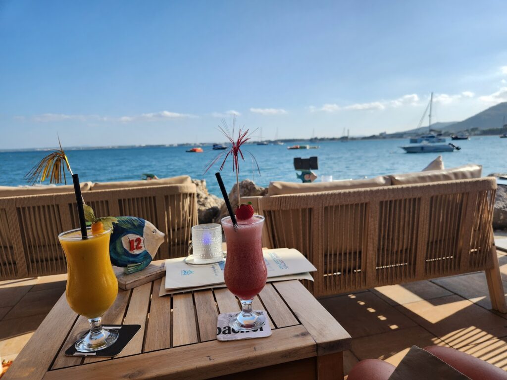 AQUA Restaurant | Paellas & Cocktails en Alcudia: dónde el ambiente también forma parte del menú, imagen 5