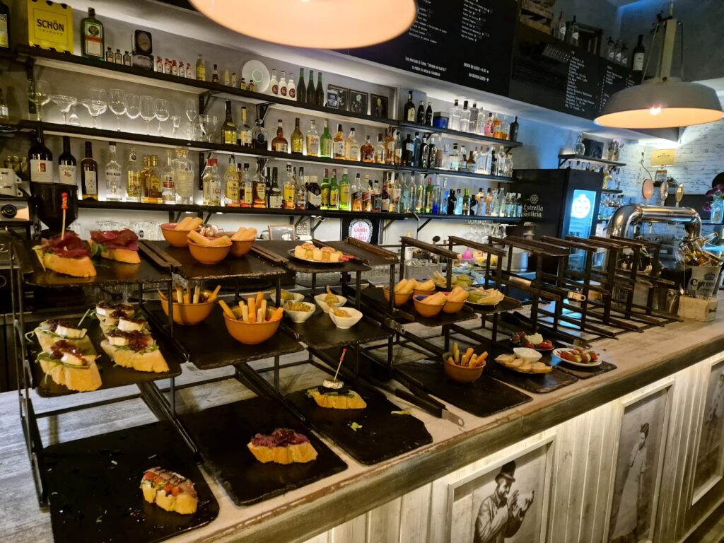 Todo sobre Tapas & Pinchos LOCAL nº2: carta, horarios y opiniones, imagen 4