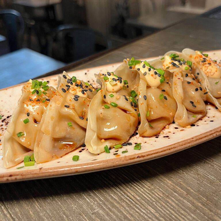 Todo sobre Tapas & Pinchos LOCAL nº2: carta, horarios y opiniones