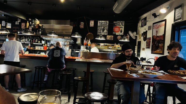 Tomassini Pizza & Pasta: guía honesta para comer bien en Mallorca