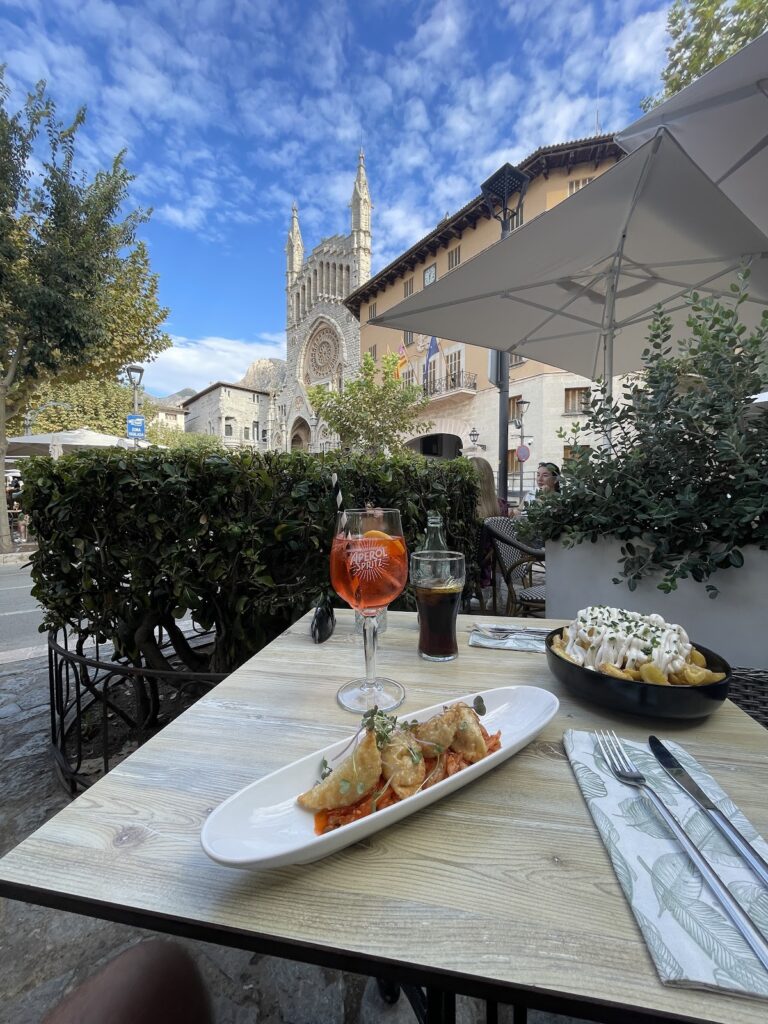 El Petit Bistro: Cocina de Mercado sin Pretensiones en Sóller, imagen 5