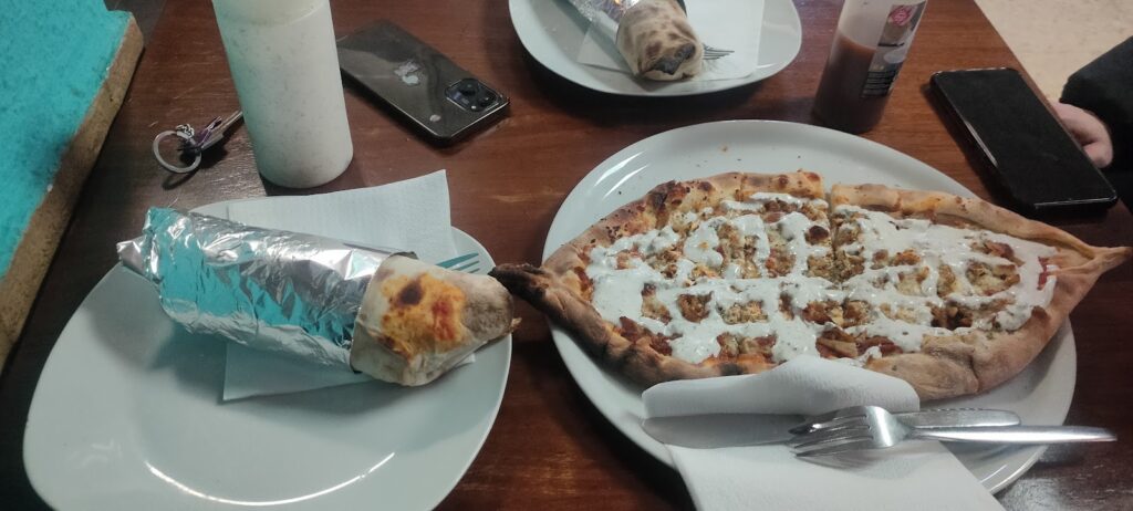 Guía de Bar Restaurante Roma Pizzeria: qué encontrarás al sentarte a la mesa, imagen 4