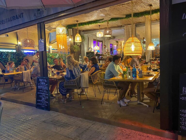 Al Faro Beach bajo la lupa: carta, servicio y ambiente