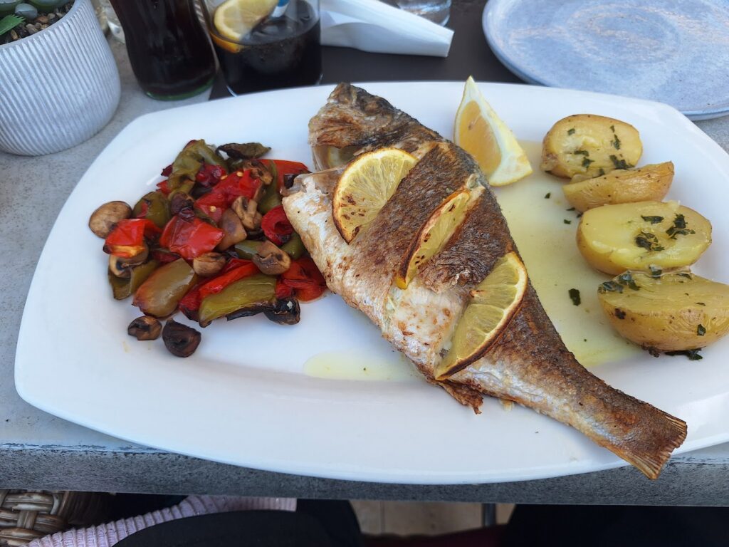 Comer bien en Cala Bona pasa por Restaurante la Oliva, imagen 9
