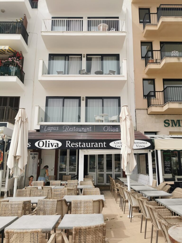 Comer bien en Cala Bona pasa por Restaurante la Oliva, imagen 5