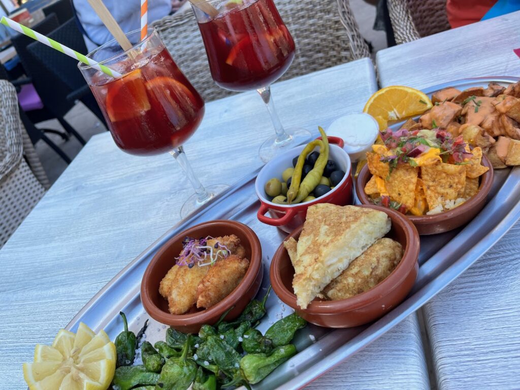 Comer bien en Cala Bona pasa por Restaurante la Oliva, imagen 6