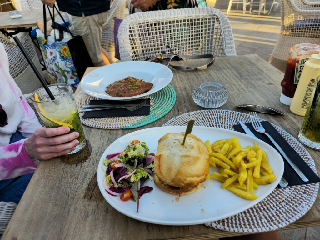 Faro Beach Cocktail Bar: una propuesta gastronómica con sello propio, imagen 2