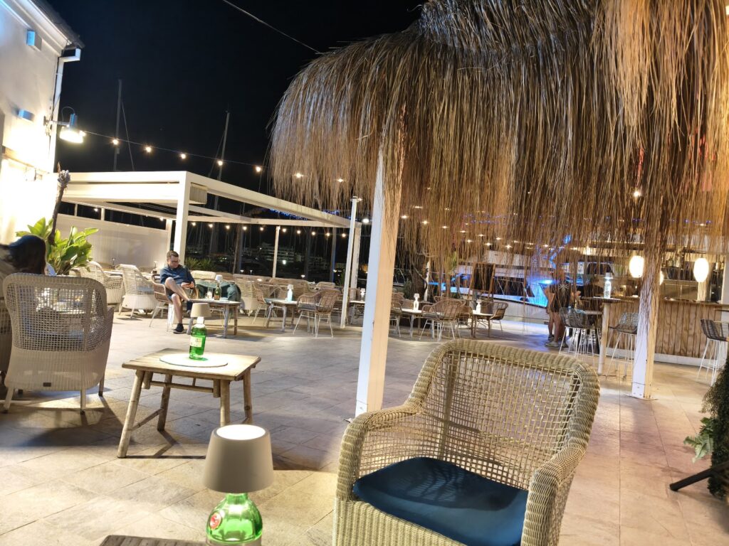 Faro Beach Cocktail Bar: una propuesta gastronómica con sello propio, imagen 4