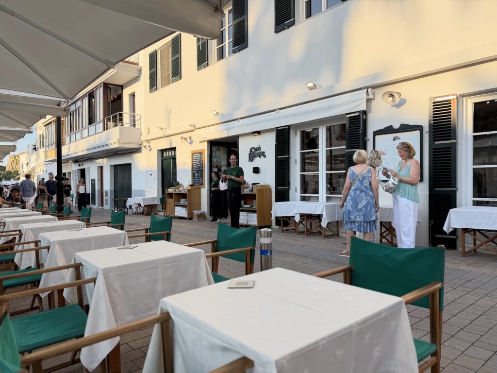Restaurant Cafè Balear: dónde el ambiente también forma parte del menú, imagen 2
