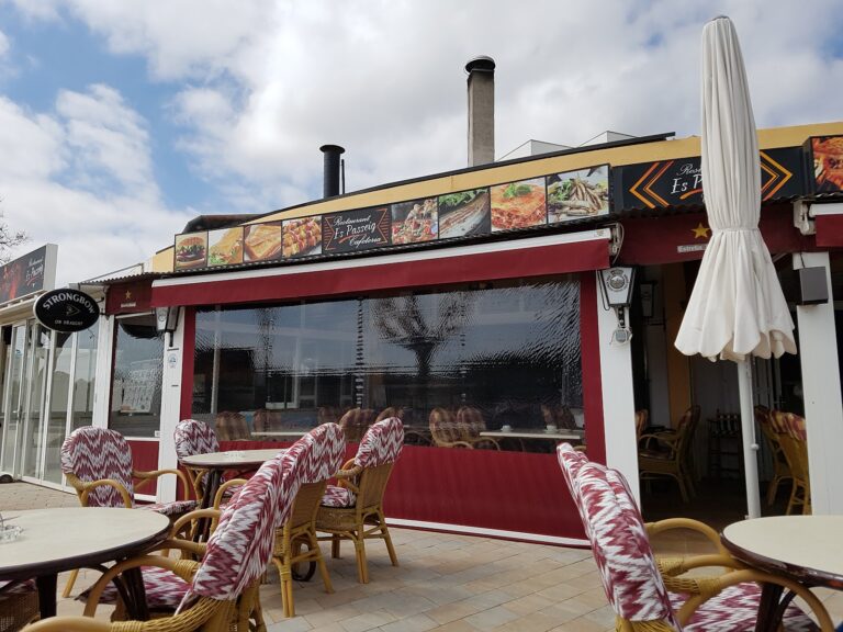Restaurante Es Passeig bajo la lupa: carta, servicio y ambiente