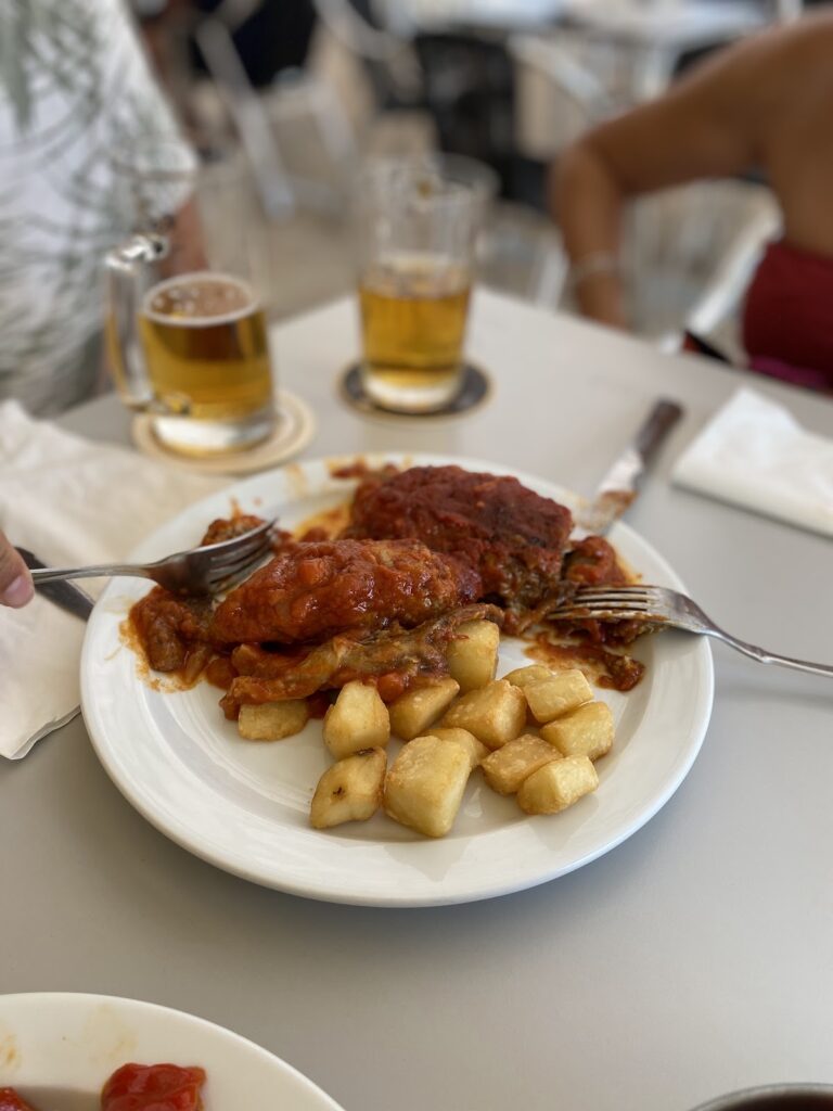Bar Cafeteria Son Colom: razones para reservar mesa en Sant Llorenç des Cardassar, imagen 7