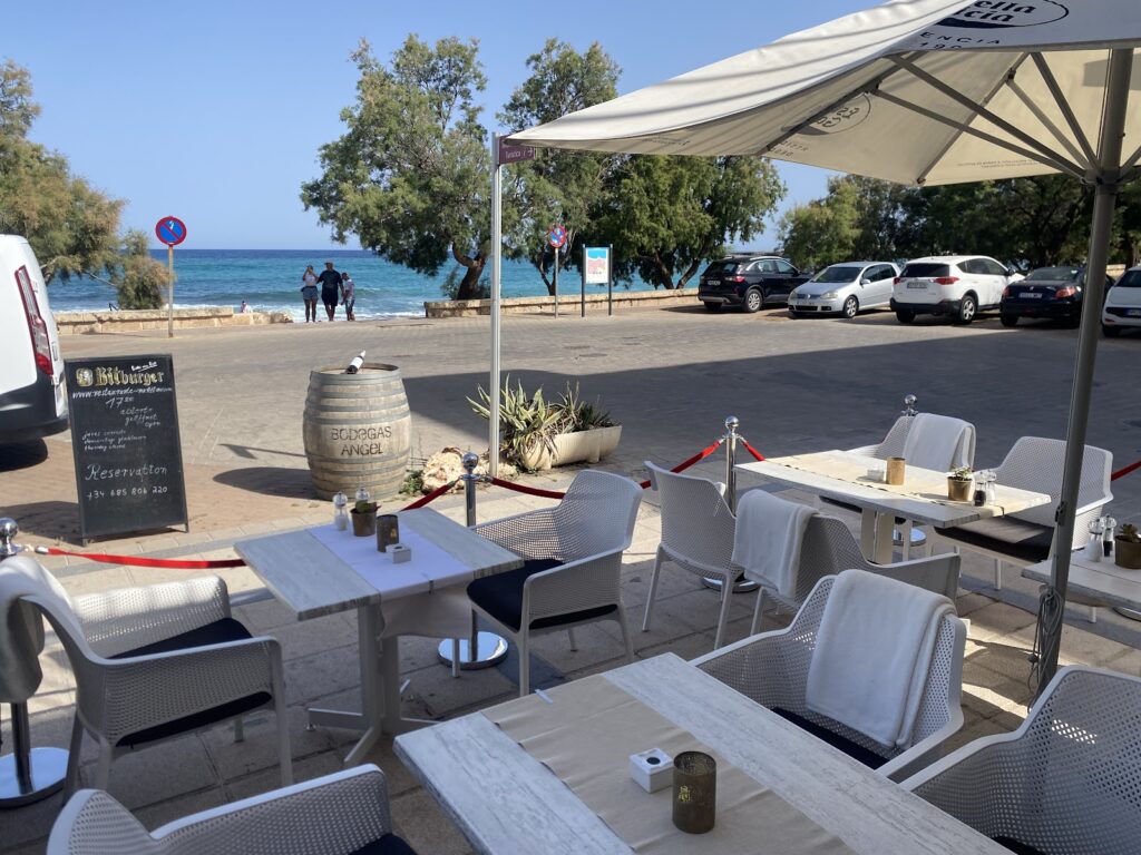 ¿Qué encontrarás en Restaurante Maritimo? Cocina, trato y ambiente, imagen 1