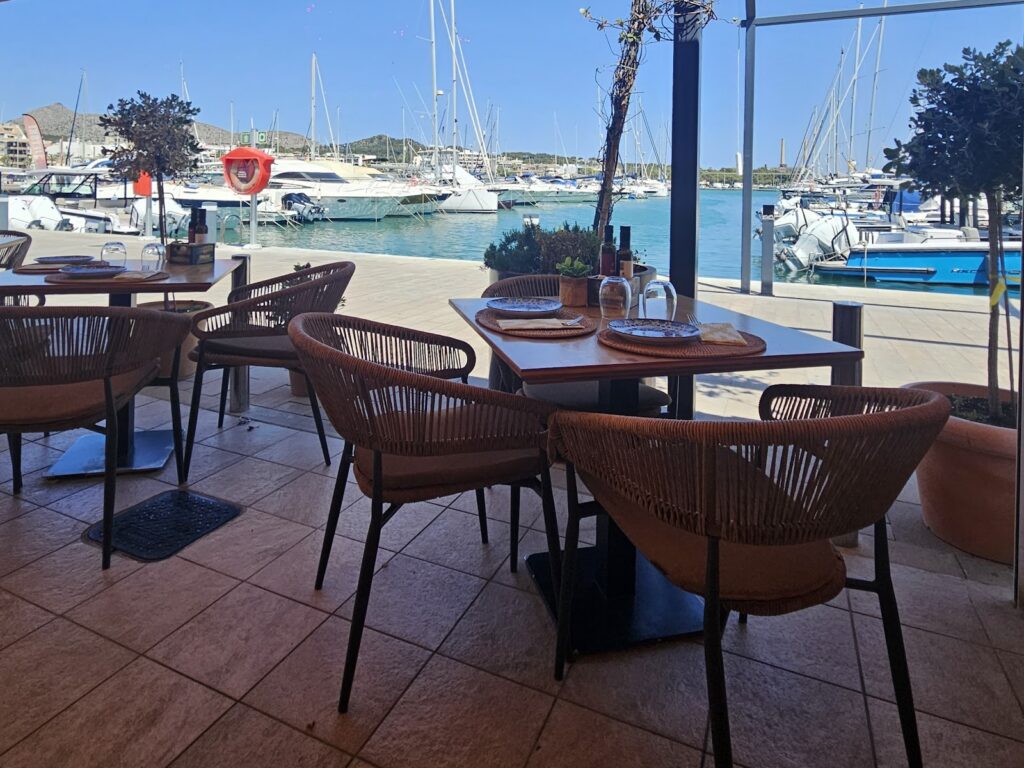 ¿Vale la pena comer en Sa Taverna des Port Alcúdia? Esto dicen sus clientes, imagen 1