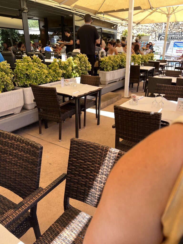 Restaurant Cala Bona bajo la lupa: carta, servicio y ambiente