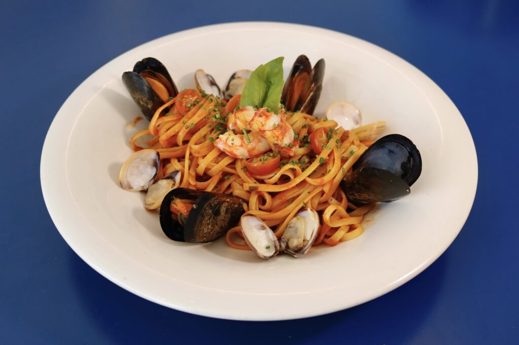 Can Pescador: Cocina de Mercado sin Pretensiones en Platja de Muro, imagen 2