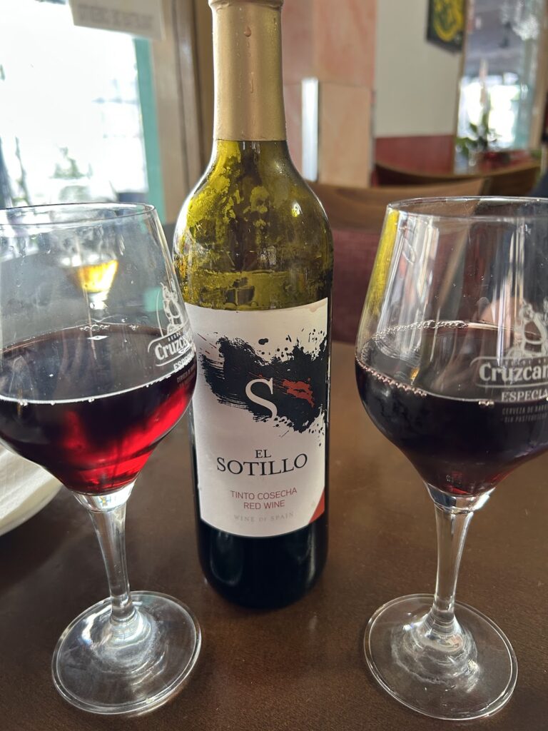 Restaurante El Tapeo: dónde el ambiente también forma parte del menú, imagen 4