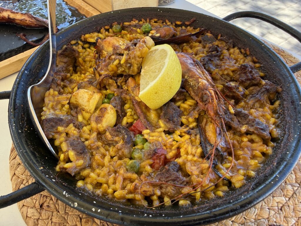 Sea Me Beach Restaurant Bar, más allá de la carta: qué puedes esperar, imagen 3