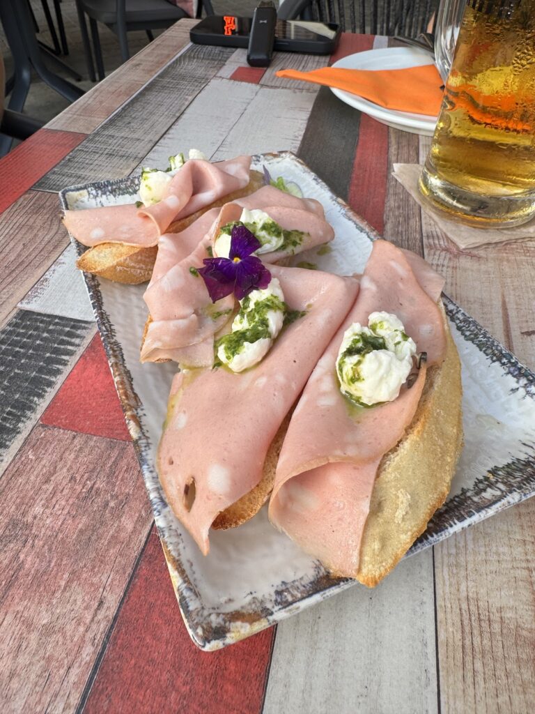 Guía de Plan B Tapas Grill Burgers: qué encontrarás al sentarte a la mesa, imagen 2