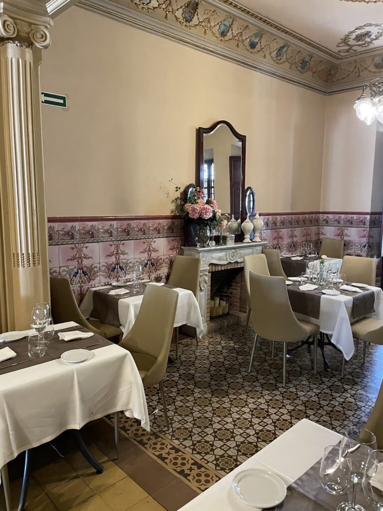Restaurant La Vila, una mesa con personalidad propia en Mallorca, imagen 1