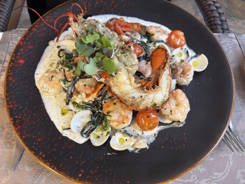 Restaurant La Vila, una mesa con personalidad propia en Mallorca, imagen 3