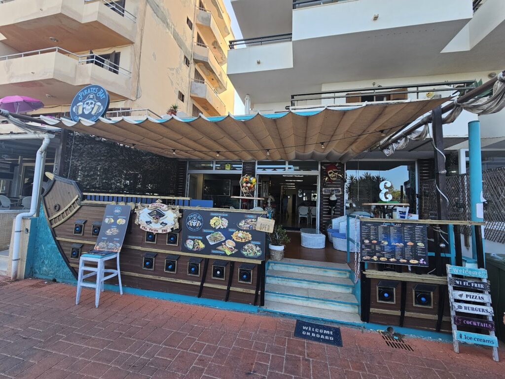 ¿Dónde comer en Cala Millor? Pirates Bay Club Cala Millor tiene buenas razones, imagen 7