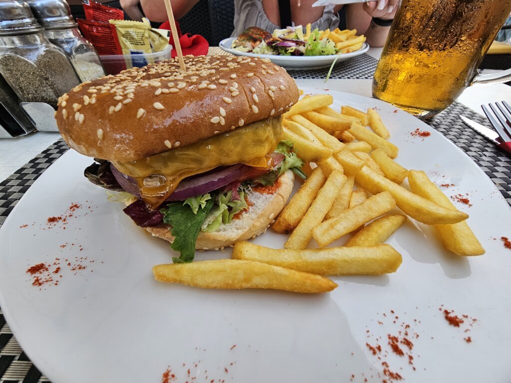 ¿Dónde comer en Cala Millor? Pirates Bay Club Cala Millor tiene buenas razones, imagen 8