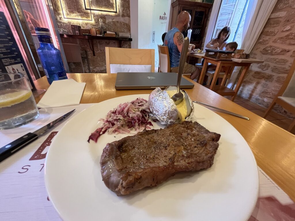 Guía de Basico Steak House | Alcudia Restaurant: qué encontrarás al sentarte a la mesa, imagen 3