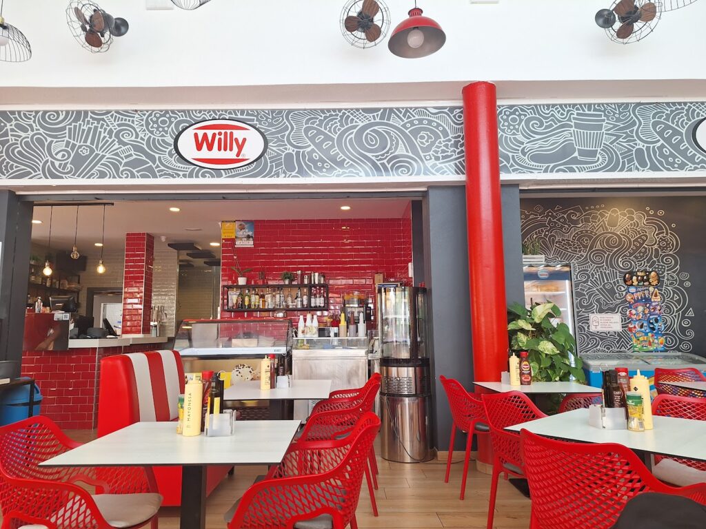 Willy Hamburgueseria: un vistazo a su cocina y su servicio, imagen 4